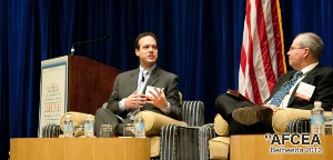 Simon Szykman (l), chief information officer, U.S. Department of Commerce, moderates the chapter's January event alongside panelist Floyd Groce, director, enterprise commercial information technology strategy, Department of the Navy.